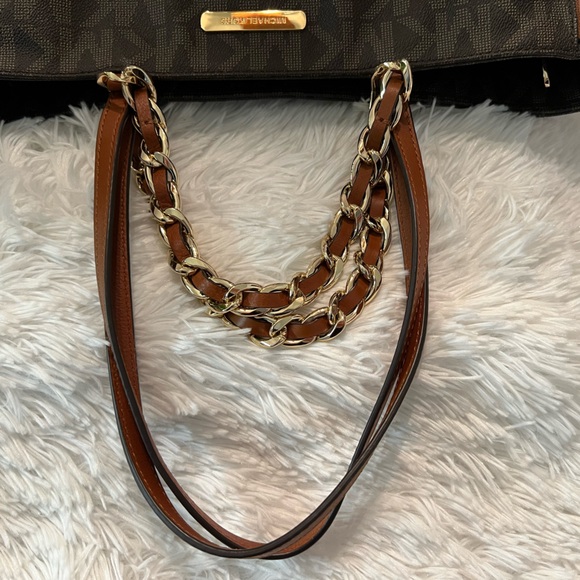 Michael Kors large Harper East West Signature Tote Handbag - LIKE NEW! - Picture 13 of 14